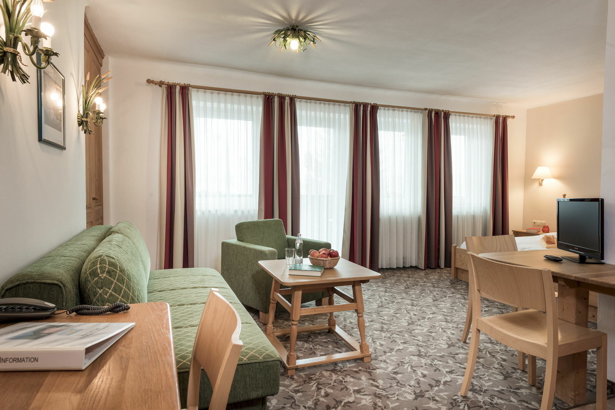 Aurora Appartements Inklusive Freiem Thermeneintritt Bad Hofgastein Exterior photo